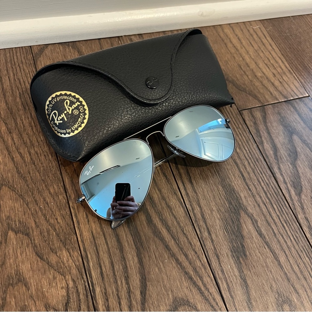 Ray-Ban Aviator Sunglasses